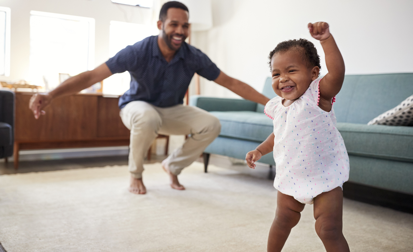 Quel plaisir de voir Bébé danser !