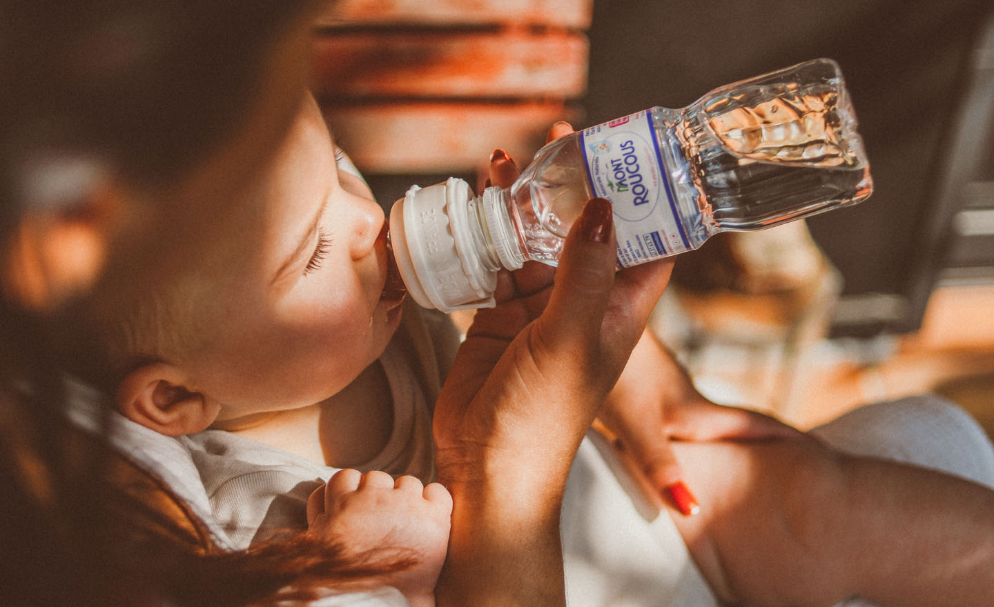 5 astuces pour faire boire Bébé
