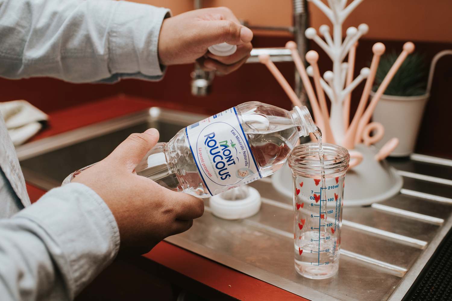 Quelle eau pour le biberon de Bébé ?