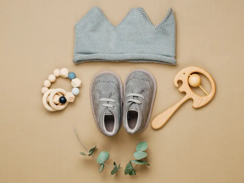 Comment choisir les premières chaussures de Bébé